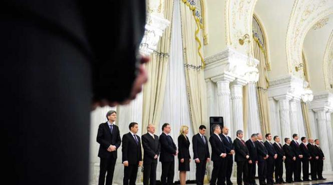 opozitia cere decontul investirii guvernului ungureanu