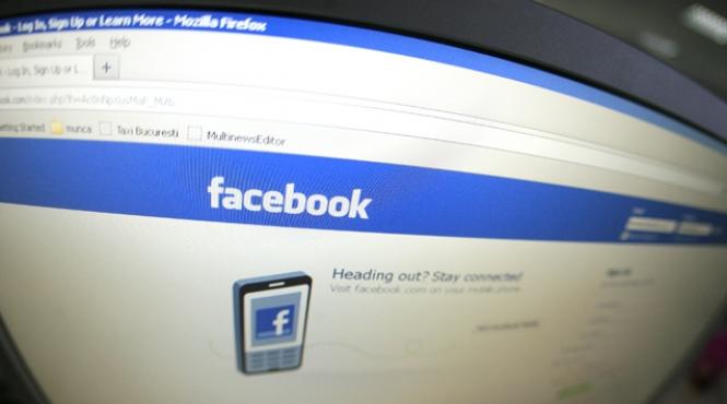 sms urile omorate de facebook vezi cate miliarde au pierdut operatorii de telefonie mobila