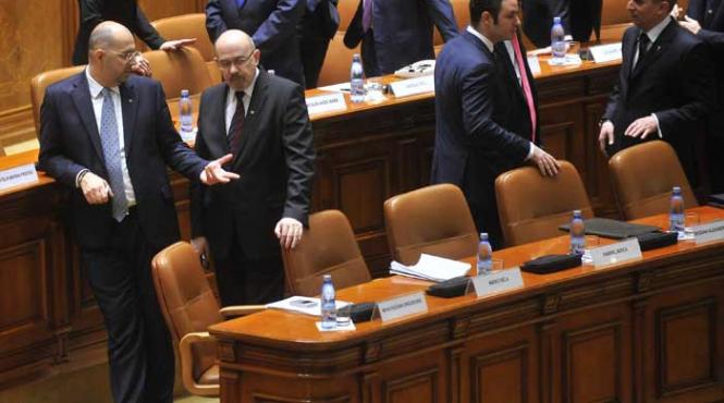 udmr a ramas la guvernare si la sugestia guvernului ungariei