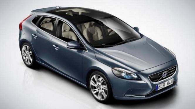 volvo v40 a scapat pe internet inainte de geneva