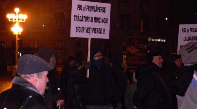 frunzaverde f m director din radio face jocuri de culise