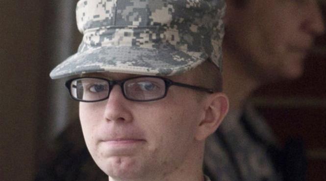 cartita wikileaks pusa oficial sub acuzare vezi ce pedeapsa risca bradley manning