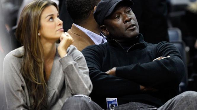 ea il duce din nou pe air la altar yvette prieto este noua logodnica a lui michael jordan