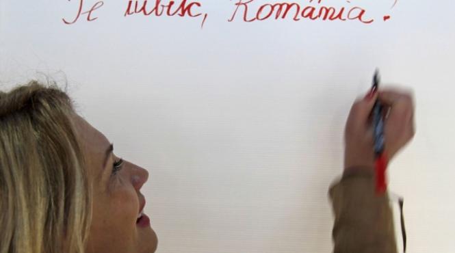 romanii vor sa intre in cartea recordurilor cu cea mai lunga scrisoare de dragoste