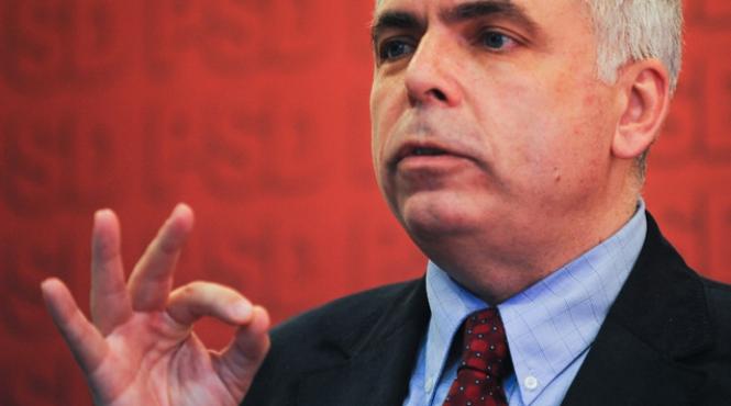 adrian severin cel mai bogat europarlamentar cu banii la vedere becali vadim si tokes isi tin banii la ciorap