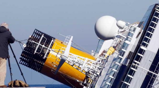 sora costei concordia e in deriva in oceanul indian