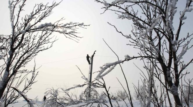 vremea se raceste iar de maine seara ninge in bucuresti in nord si sud vezi prognoza meteo pentru urmatoarele zile