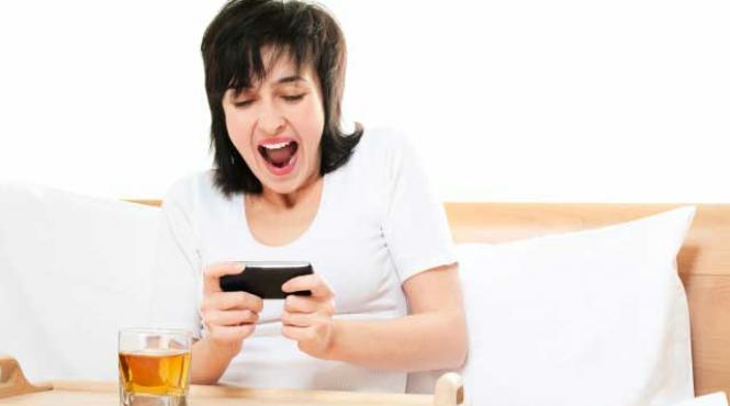 patul ca loc de joaca pe telefonul mobil