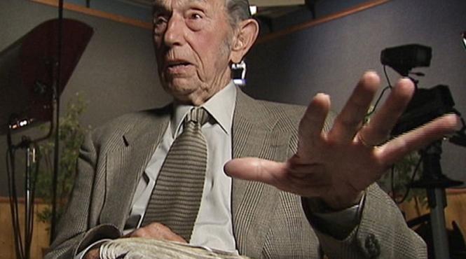 evanghelistul care a prezis sfarsitul lumii cauzand pierderi de milioane celor care l au crezut recunoaste ca s a inselat