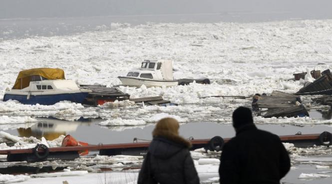 noi incidente in portul tulcea din cauza sloiurilor de pe dunare