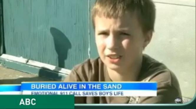 povestea incredibila a unui baietel de 11 ani care a supravietuit 30 de minute ingropat in nisip video