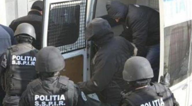 trafic cu masini de lux luate in leasing prejudiciu de sute de mii de euro produs de o retea din bucuresti si alte trei judete