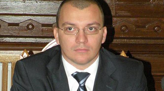 deputatul mihail boldea acuzat de inselaciune intr o afacere cu imobile si terenuri opt persoane retinute de diicot in acest dosar