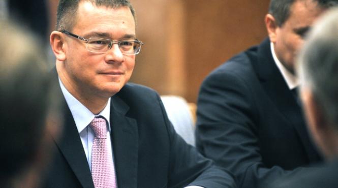 premierul ungureanu are o problema semnificativa sau cel putin neta cu limba romana