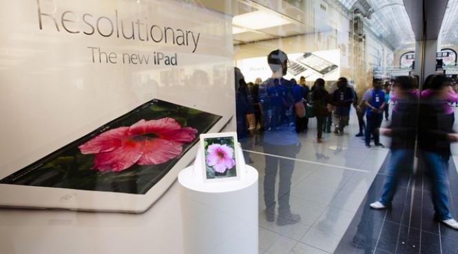 lumea este prea mica pentru noul ipad vanzari record de trei milioane unitati