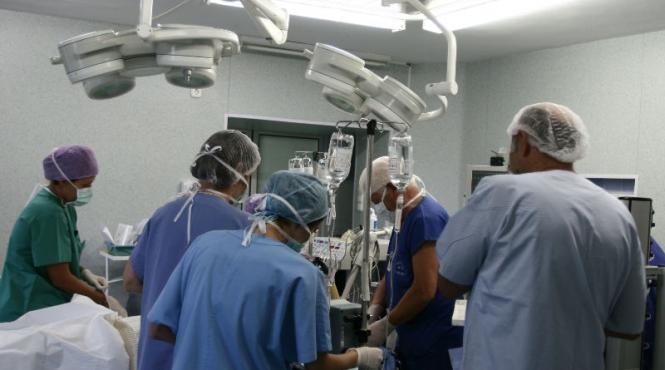 romanii mai dispusi sa doneze un organ decat alti europeni transplanturile sunt insa blocate de ministerul sanatatii spune irinel popescu