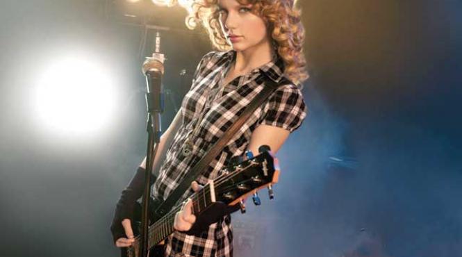 taylor swift nr 1 la incasari