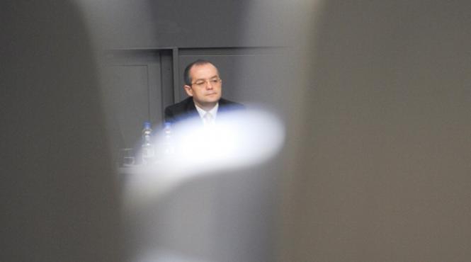 emil boc reactie dupa demisia lui sorin frunzaverde a abandonat si a tradat doua crezuri scrise si nescrise ale pedelistilor