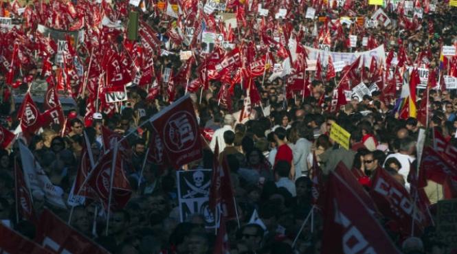 criza a aruncat in strada aproape 60 000 de spanioli in 2011