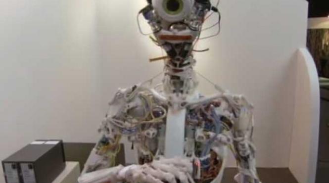 incredibil a fost inventat robotul care imita perfect miscarile omului video