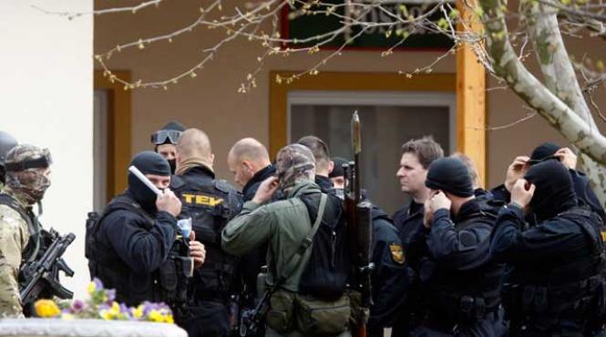 drama in ungaria un tanar si a ucis tatal fratele si doi bunici si ranit grav mama si sora