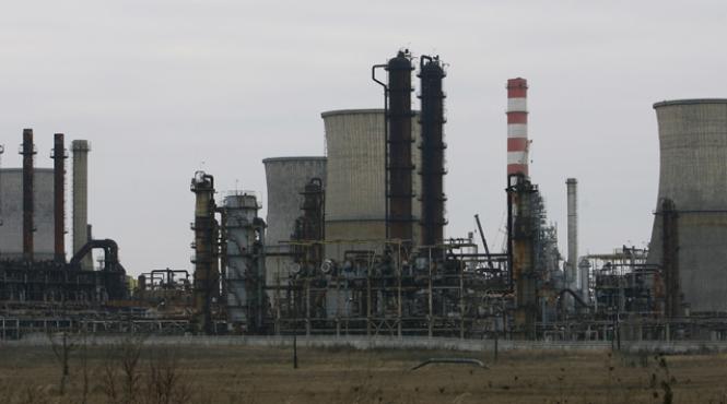 explozie la rafinaria brazi sase oameni au fost raniti