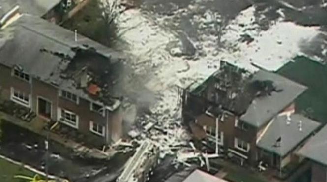 un avion militar american s a prabusit intr o zona rezidentiala video