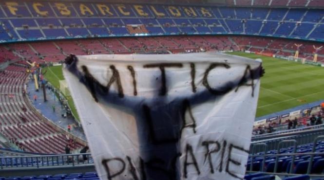 foto campania mitica la brutarie continua contestarile au ajuns si pe camp nou