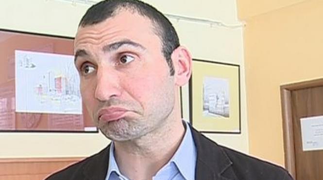 directorul cu vechime de mai putin de un an al unei scoli din constanta prins cand primea mita