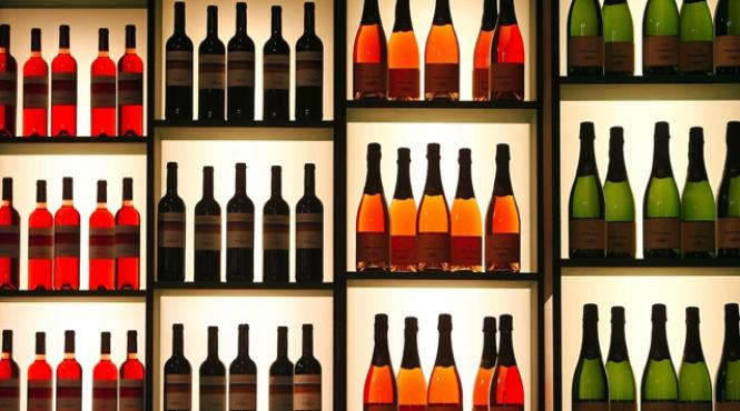 alcoolul te face mai inteligent vezi de ce rezolvi mai rapid probleme de logica daca bei doua pahare de vin