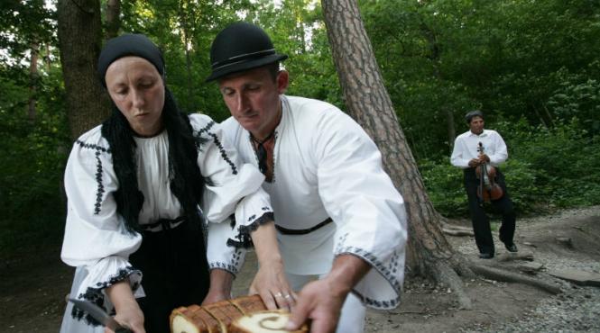 specialistii bulgari s au lamurit cozonacul le vine de la romani