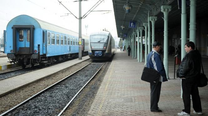mai multe trenuri au intarzieri intre 20 si 60 de minute din cauza furtului componentelor feroviare