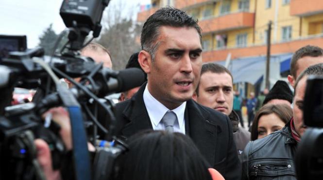 deputatul florentin gust a demisionat din pdl boc cedeaza udmr ului in fiecare zi cate ceva