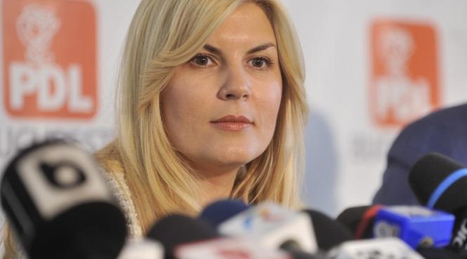 elena udrea daca motiunea de cenzura trece guvernarea trebuie sa i se ofere lui ponta