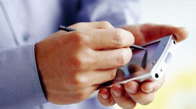 piata smartphone din romania se tripleaza pana in 2015