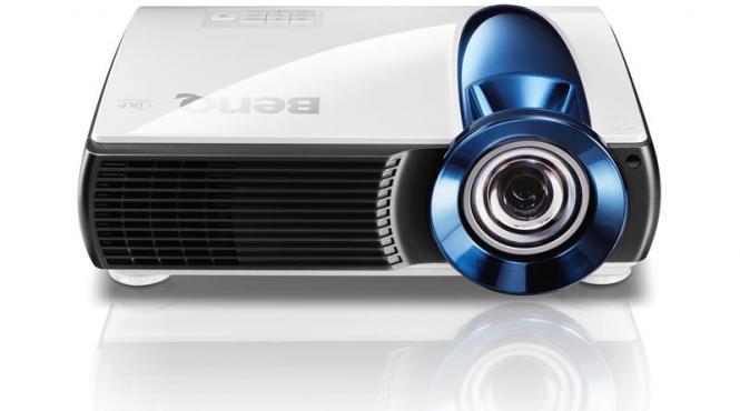 benq mizeaza pe proiectoarele cu tehnologie laser