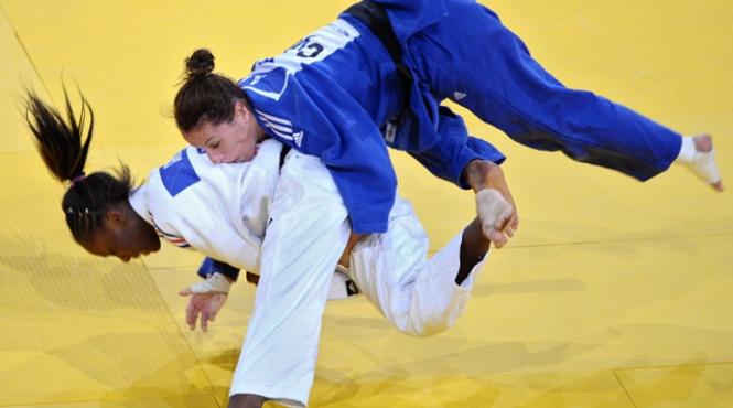 alina dumitru si andreea chitu campioane europene la judo