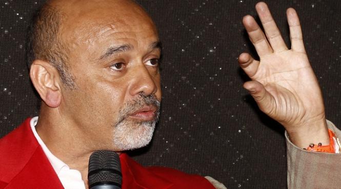 pantofii de sticla ai cenusaresei in varianta reala datorita lui christian louboutin