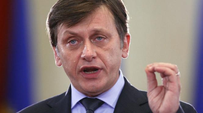 antonescu basescu e conectat la realitate nu l va propune iar pe mihai razvan ungureanu premier