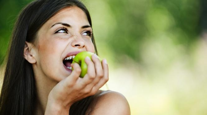 de ce se spune ca un mar pe zi tine doctorul departe