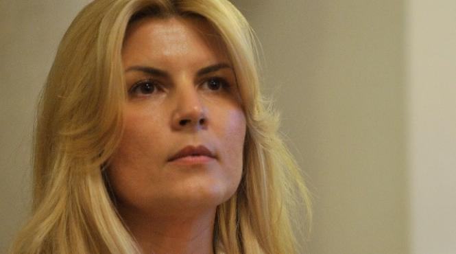 elena udrea guvernul ponta este o struto camila si este departe de a fi salvarea pe care o asteptau multi