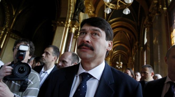 noul presedinte al ungariei este janos ader aliatul lui viktor orban