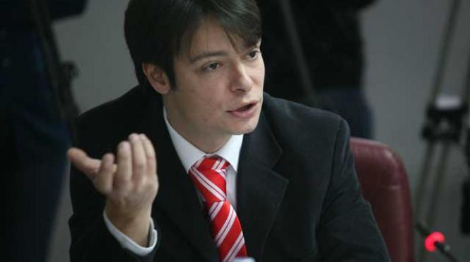 victor alistar ani este obligata sa se supuna deciziilor instantelor si sa se abtina de la o conduita abuziva prin nerespectarea acestora