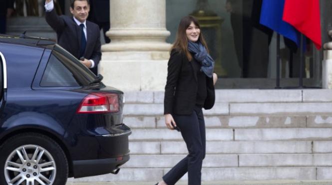 carla bruni sarkozy este pregatita sa revina la cariera artistica