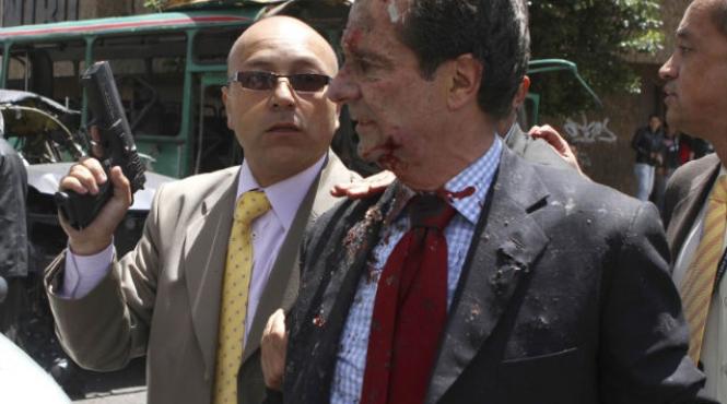atentat impotriva ministrului de interne din columbia cel putin cinci morti si 17 raniti