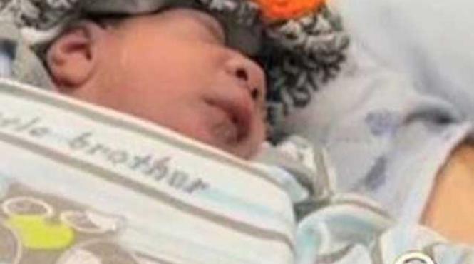 facebook a blocat contul unei mame in urma postarii unor poze cu fiul ei grav bolnav