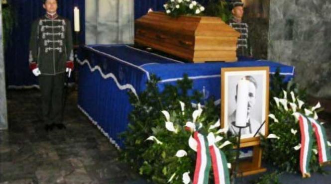 istoria unui sicriu pe ruta budapesta odorheiu secuiesc