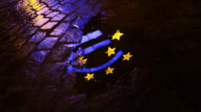 financial times marile fonduri de valori mobiliare scapa de euro