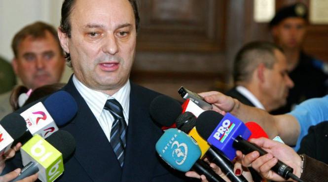 fostul ministru al agriculturii ioan avram muresan condamnat definitiv la 7 ani de inchisoare cu executare