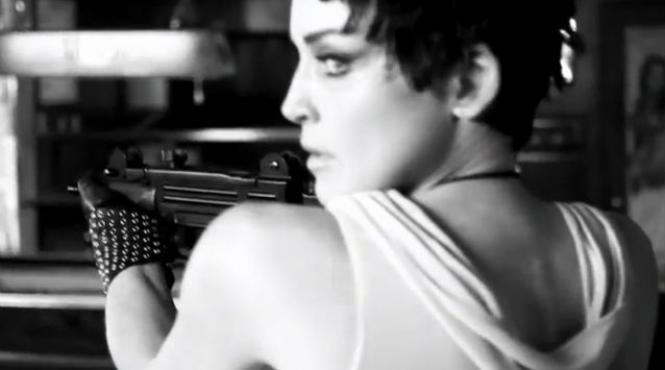 video sharon stone jefuieste un restaurant intr un scurtmetraj alb negru